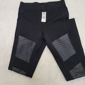 Express - Pants/Leggings. Color: Black. Size: XS.